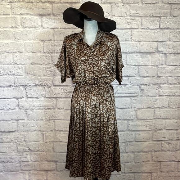 Vintage Willy’s Influence pleated Autumn pattern midi dress - Picture 1 of 9